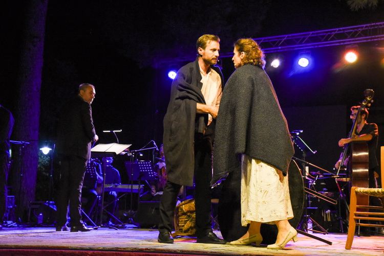 Τα άνθη της καταστροφής