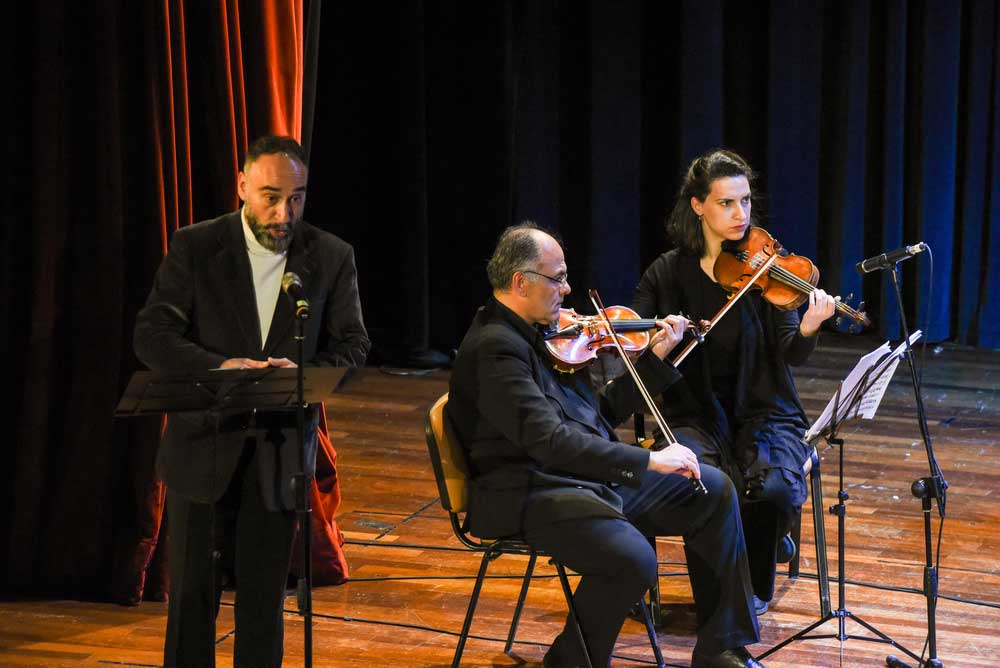 Υμνούμεν τον Κύριο