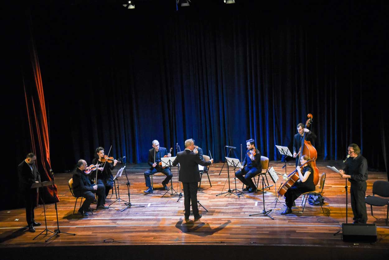 Υμνούμεν τον Κύριο